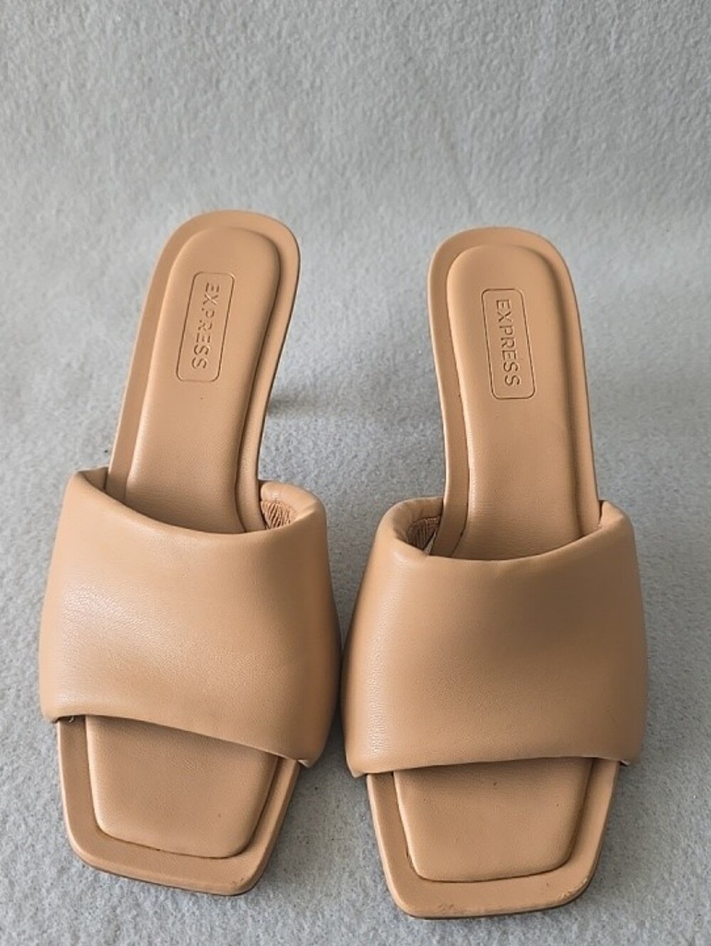 Express Women's Puffy Square Toe Tan Slide Sandals Sz 7 Kitten Heel 3in